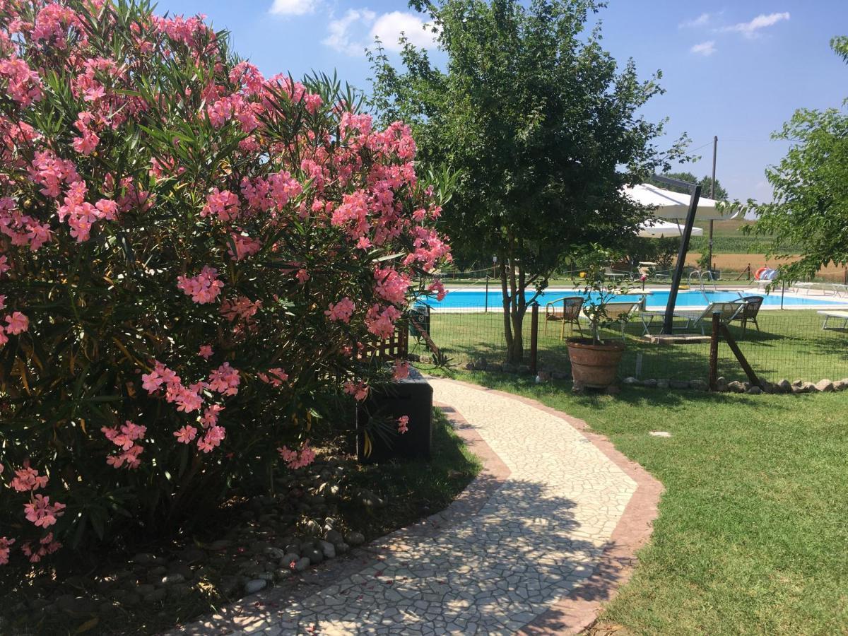 بيفي دي سينتو Agriturismo La Cascinetta المظهر الخارجي الصورة